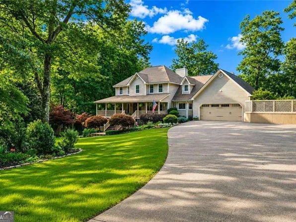 31 Fawn Lake Trl NE, White, GA 30184