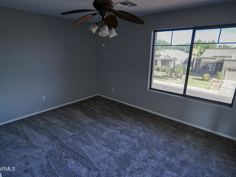3726 E Oxford Ln — Photo 9
