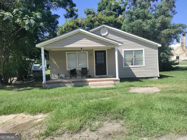 208 E Church St, Camilla, GA 31730