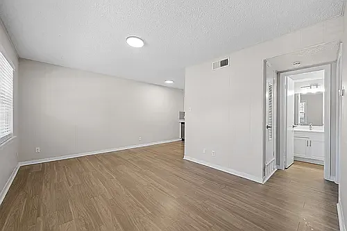 Pease Parkside Apartments — Photo 31