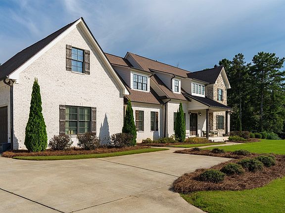 2nd image of 5805 Deerfoot Ct