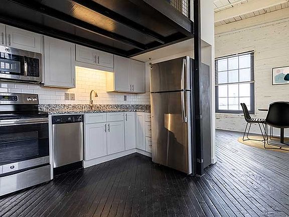 5th image of 419 Finzer St APT 612