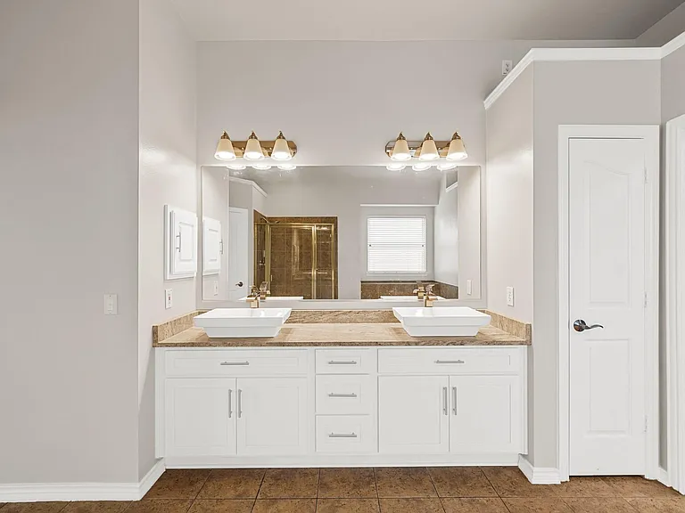 6118 Berwick Ln — Photo 26
