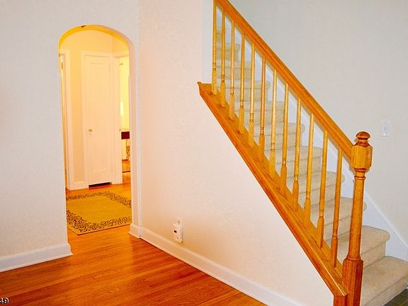 2nd image of 621 Woodland Ave