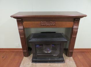 208 Elmira Trl, Hopatcong, NJ 07843