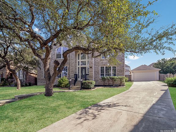 3rd image of 21118 BALMORAL PL