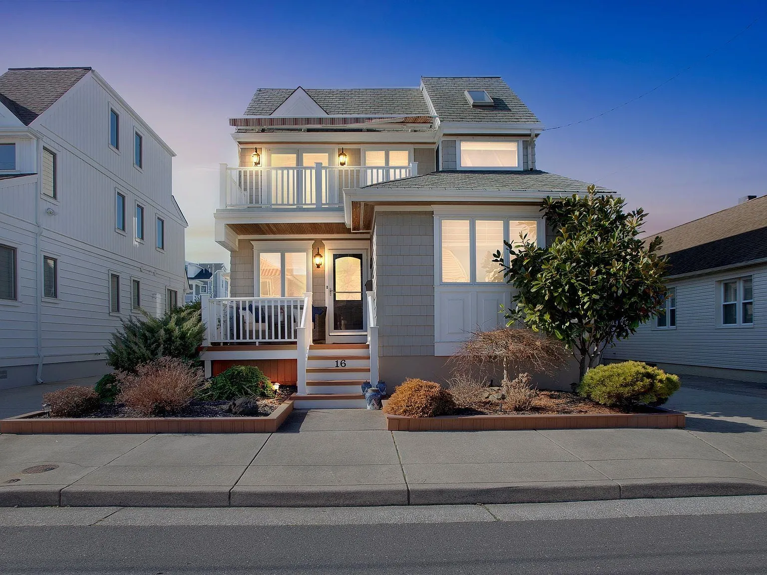 5 bed, 3.5 bath, $3,750 — Photo 2