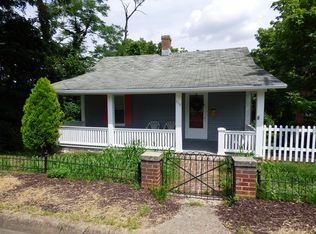 319 Institute St, Staunton, VA 24401
