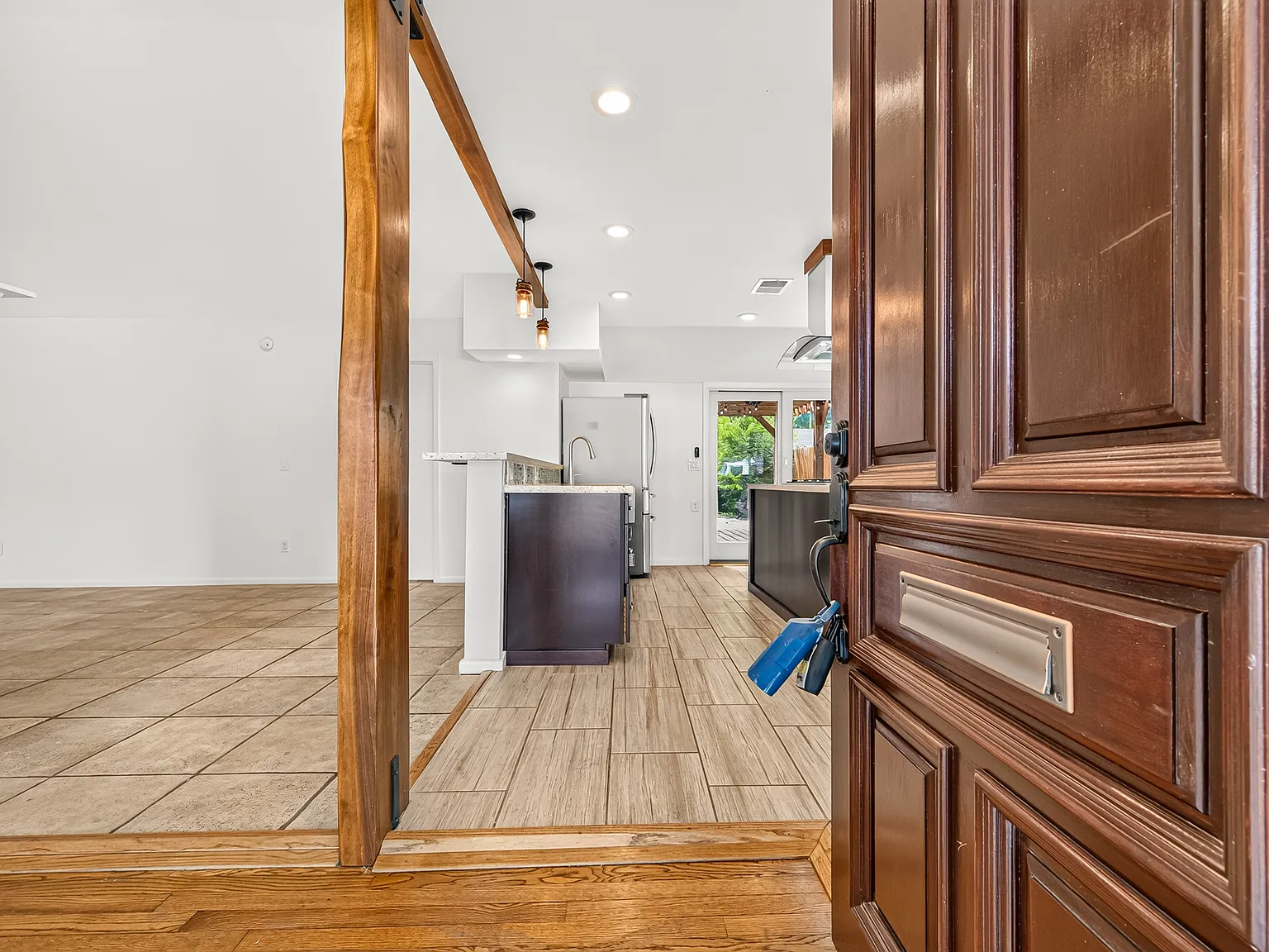 1309 Martin Street — Photo 3