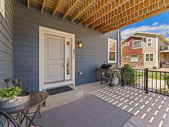 3rd image of 671 Robert St #671