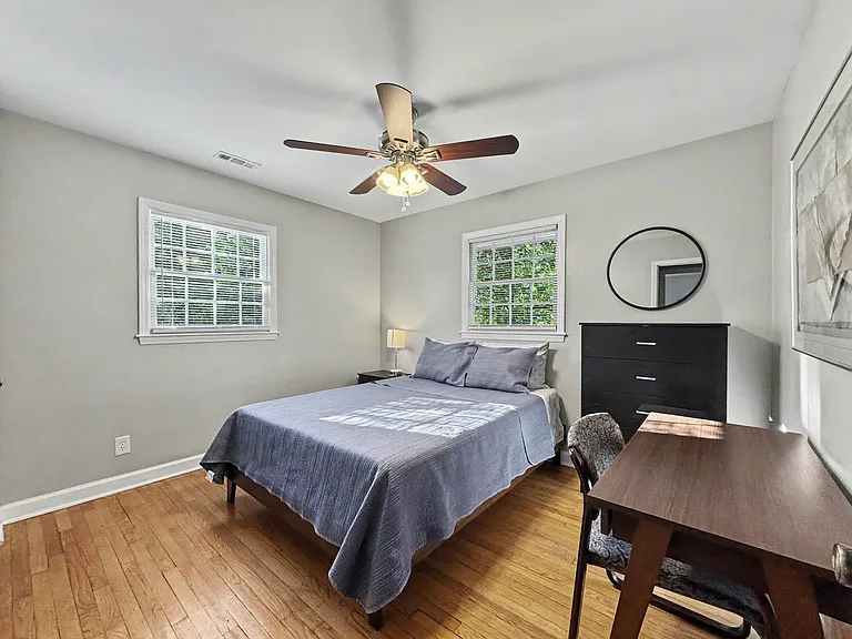 1715 W Market St — Photo 14