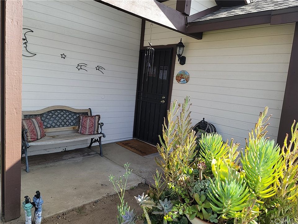 1st image of 23285 Dunhill Dr