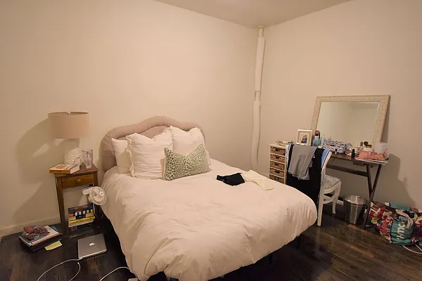 Rented by Bold New York | media 13