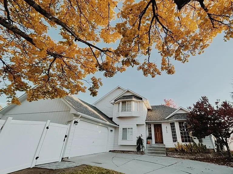 4717 S Corrisa Ct — Photo 2