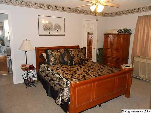 3rd image of 145 Katie Ln
