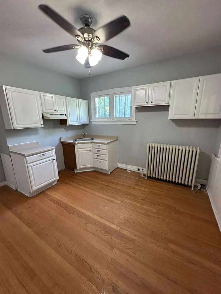 1 bed, 900 sqft, $1,449 — Photo 4