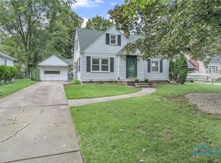 3526 Beverly Dr, Toledo, OH 43614
