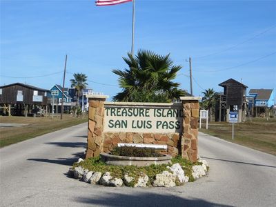 12922 Jean Lafitte Dr, Freeport, TX, 77541