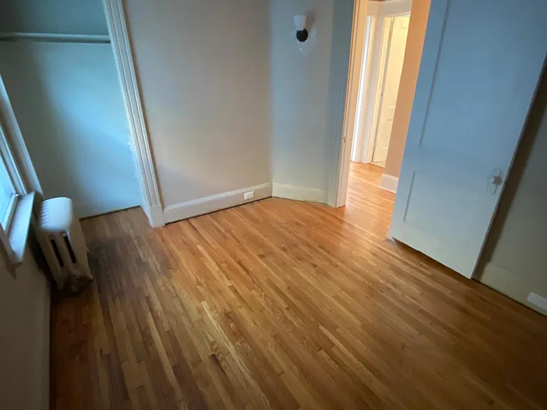 304 Bedford Ave #2 — Photo 6
