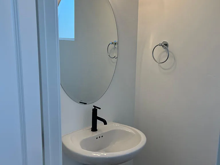 2636 E Wake Forest Ln — Photo 10