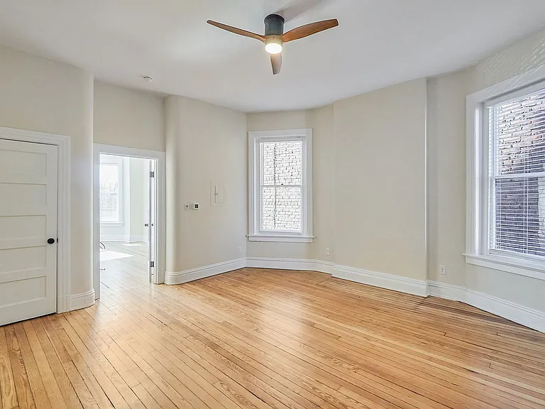 1840 Monument Ave #5 — Photo 3