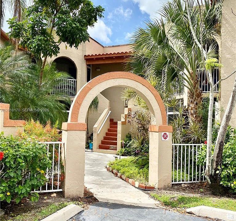 1st image of 365 SW 86th Ave APT 203