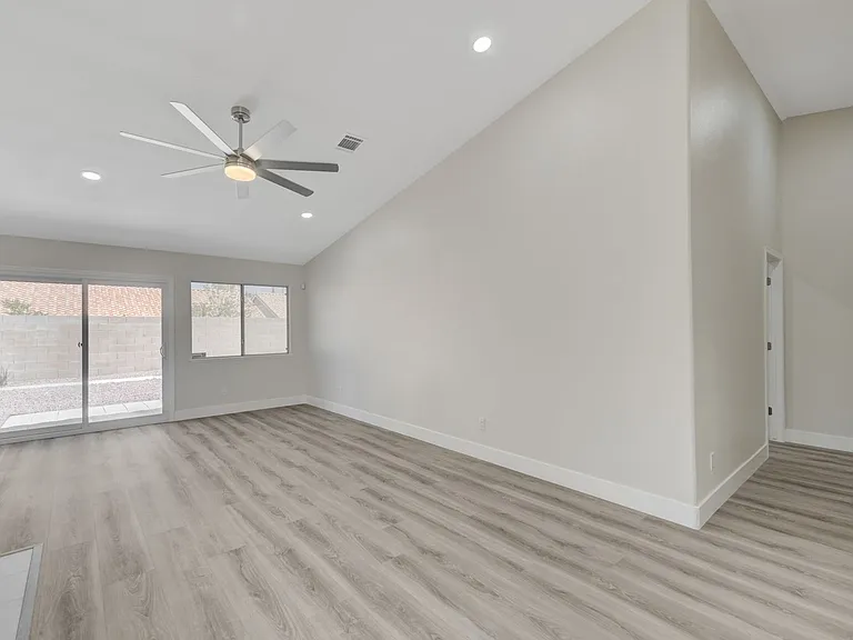 3120 Siena Cir — Photo 8