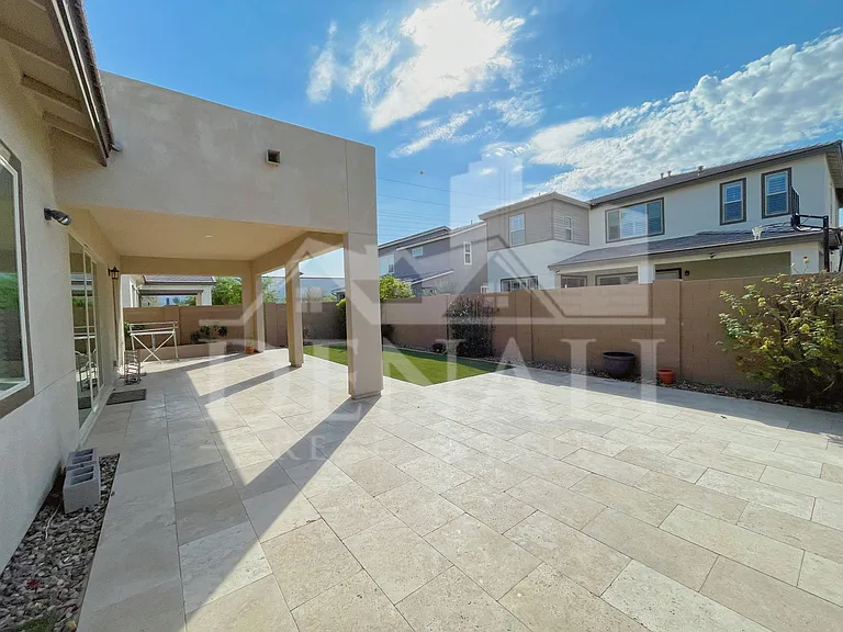 273 E Lantana Dr — Photo 16