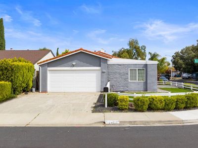 2400 Redwood Dr, Antioch, CA, 94509