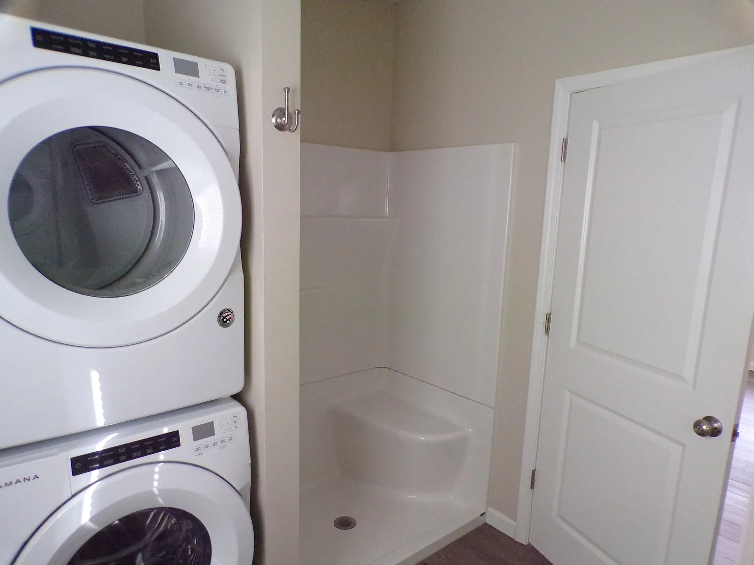 1 bed, $1,325 — Photo 2