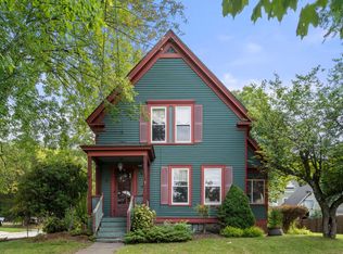 35 Dutcher St, Hopedale, MA 01747