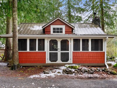 21820 E Ez Ln, Rhododendron, OR, 97049