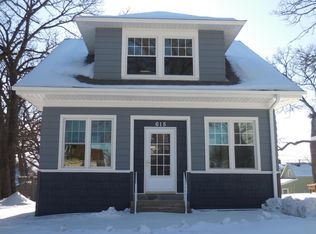 615 Oak Ln, Albert Lea, MN 56007