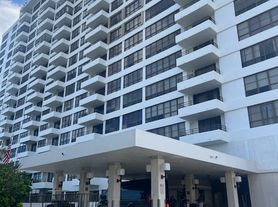 600 Three Islands Blvd