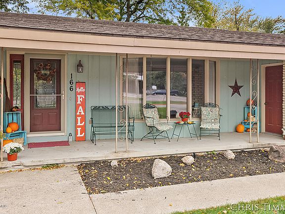 4th image of 166 Cypress Ave