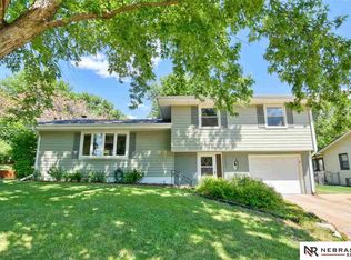 2103 S 121st St, Omaha, NE 68144