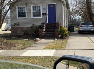 629 Phillips Ave, Clawson, MI 48017