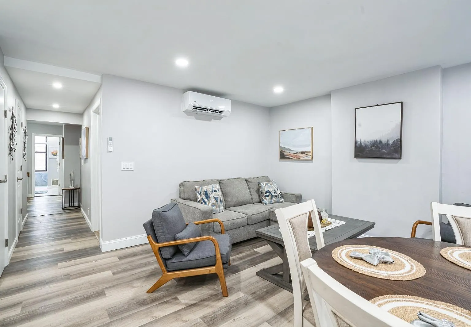 3 bed, 1200 sqft, $4,500 — Photo 2