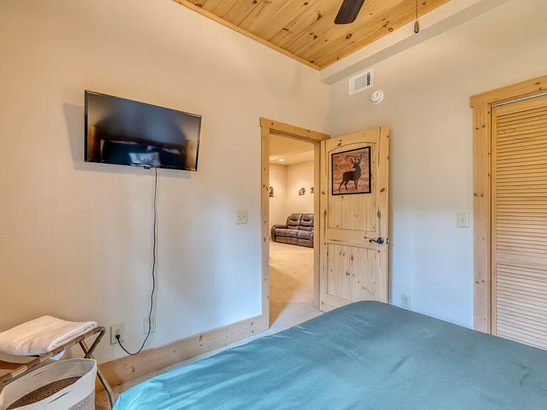 111 Watkins Farm Rd — Photo 14