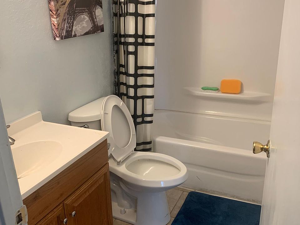 1st image of 9426 Fox Creek Dr