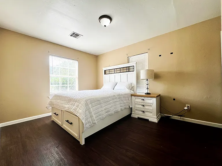 2420 S Hudson Ave #2 — Photo 6