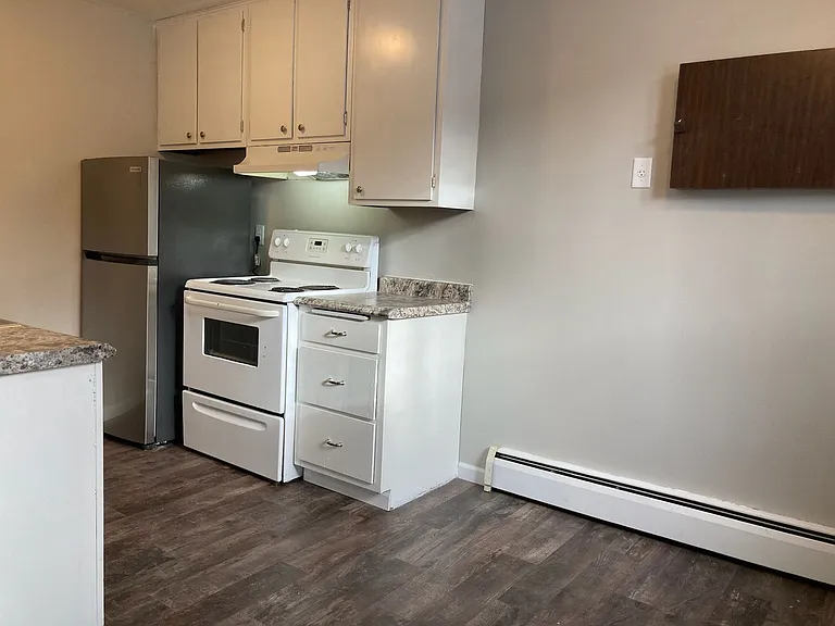 845 Dodd Rd — Photo 8