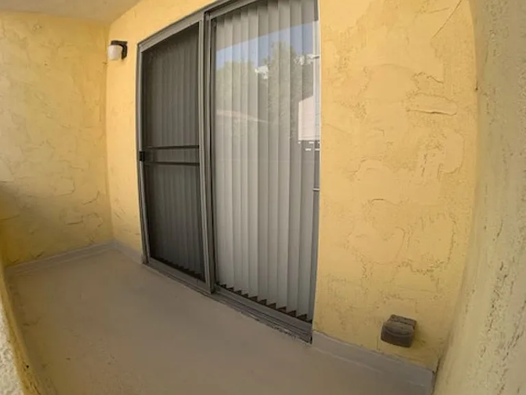 Casa Grande Apartments — Photo 5