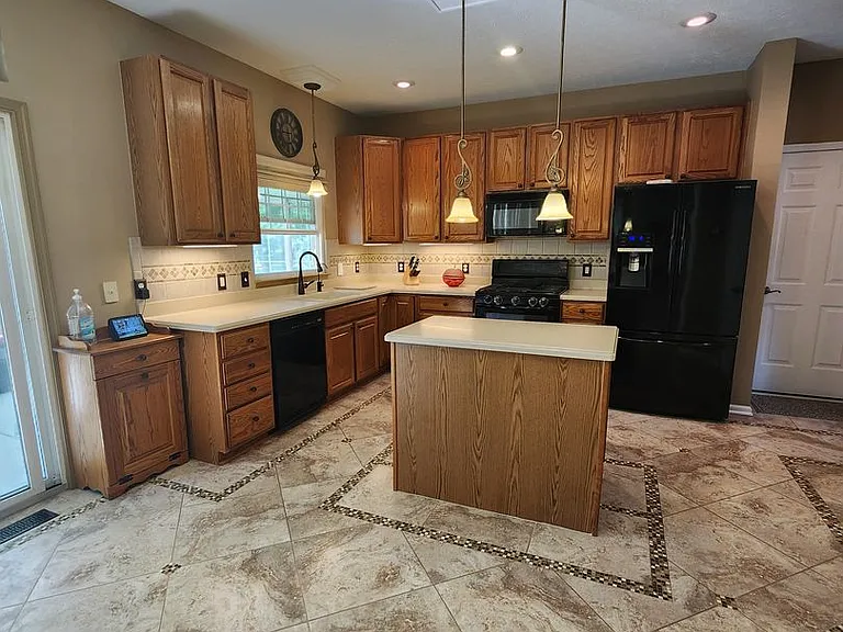 3288 Beech Ln — Photo 21