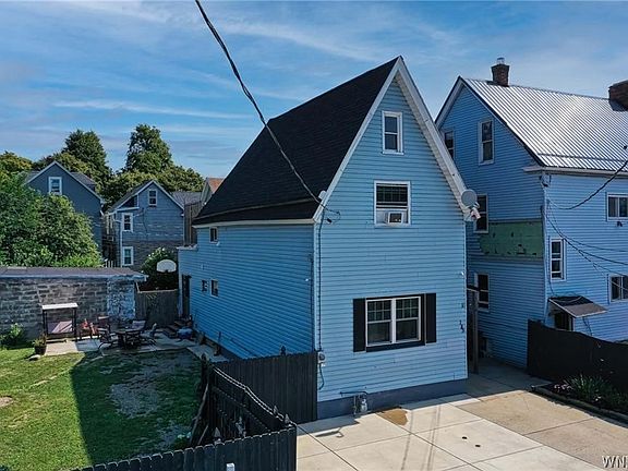 4th image of 145 10th St