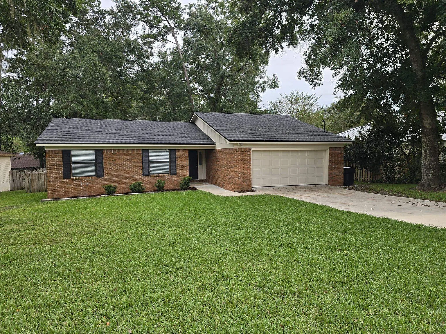 3 bed, 2.0 bath, 1503 sqft, $2,250 — Photo 2