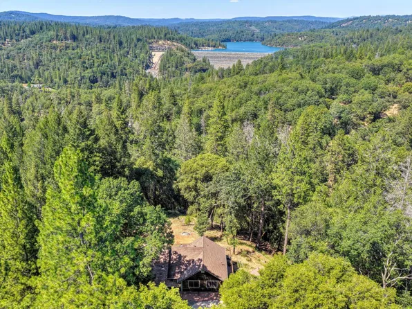 25990 Ridgeview Ct, Colfax, CA 95713