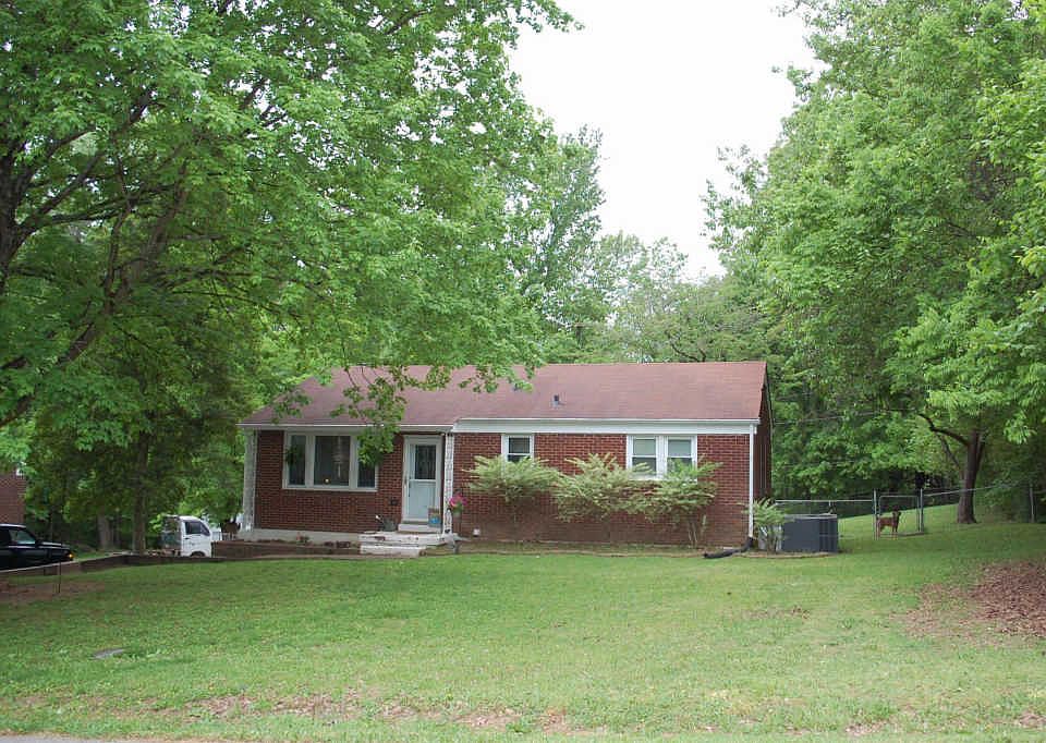 1st image of 109 Circle Hill Dr
