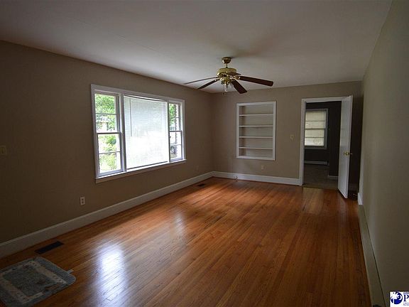 3rd image of 301 Cannon Dr