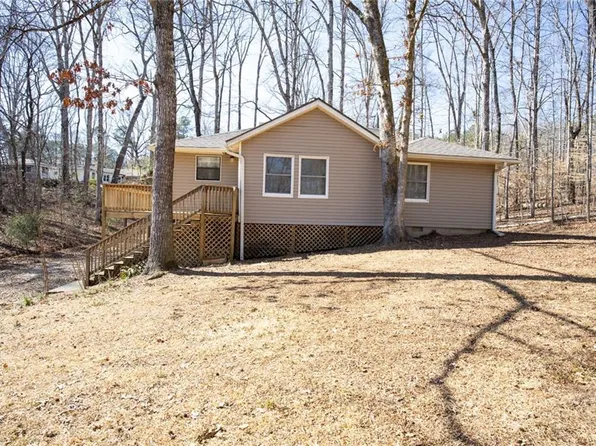 3939 Hillside Ln, Douglasville, GA 30135